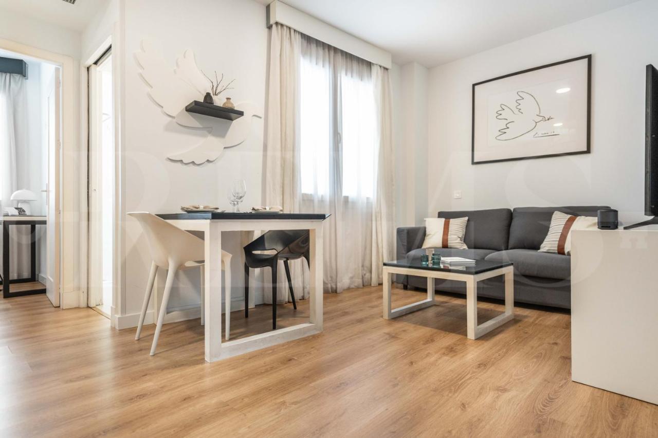 Appartamento Inviting Duplex In Front Of Picasso Museum By Rems Málaga Esterno foto