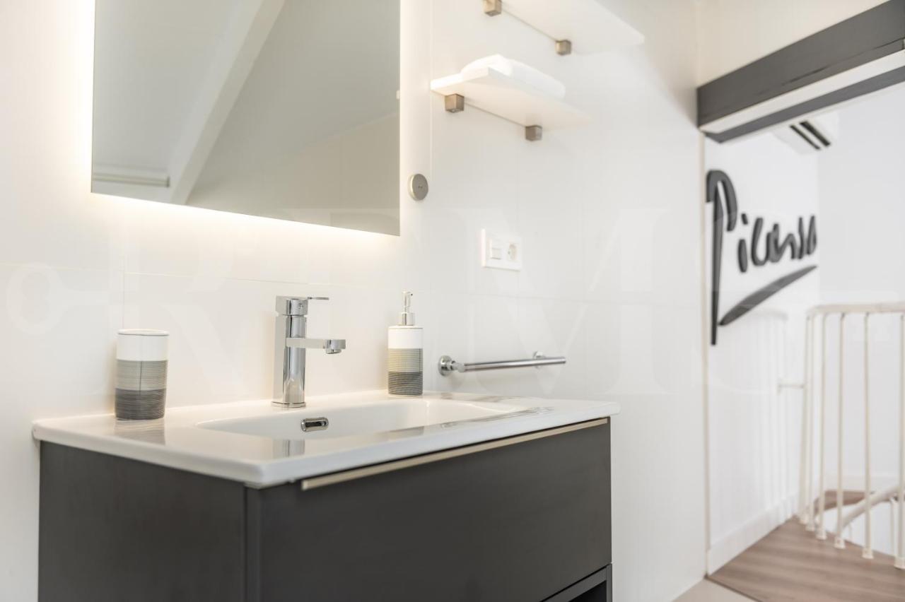 Appartamento Inviting Duplex In Front Of Picasso Museum By Rems Málaga Esterno foto
